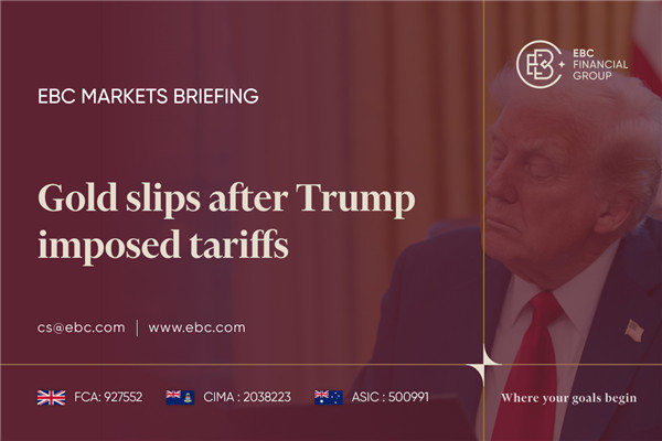 Harga emas anjlok setelah Trump memberlakukan tarif
