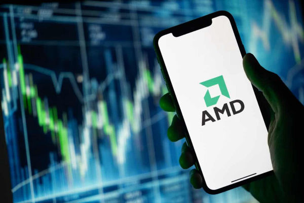 هل سهم AMD مناسب للشراء؟ خمسة عوامل رئيسية يجب مراعاتها