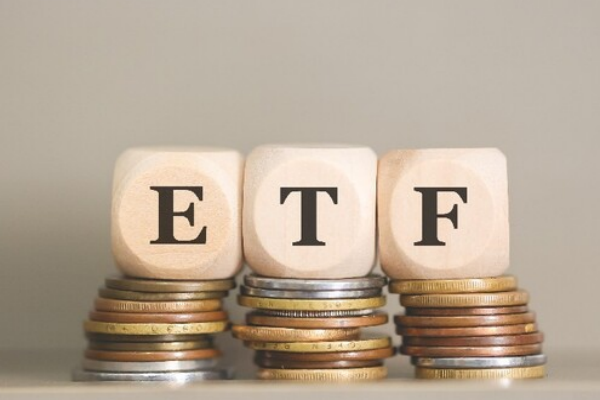 最新ETF配息排行，教你選出高收益穩現金流標的!